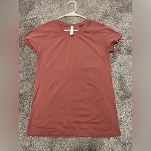 Athleta MOMENTUM TEE
T-SHIRT MOMENTUM